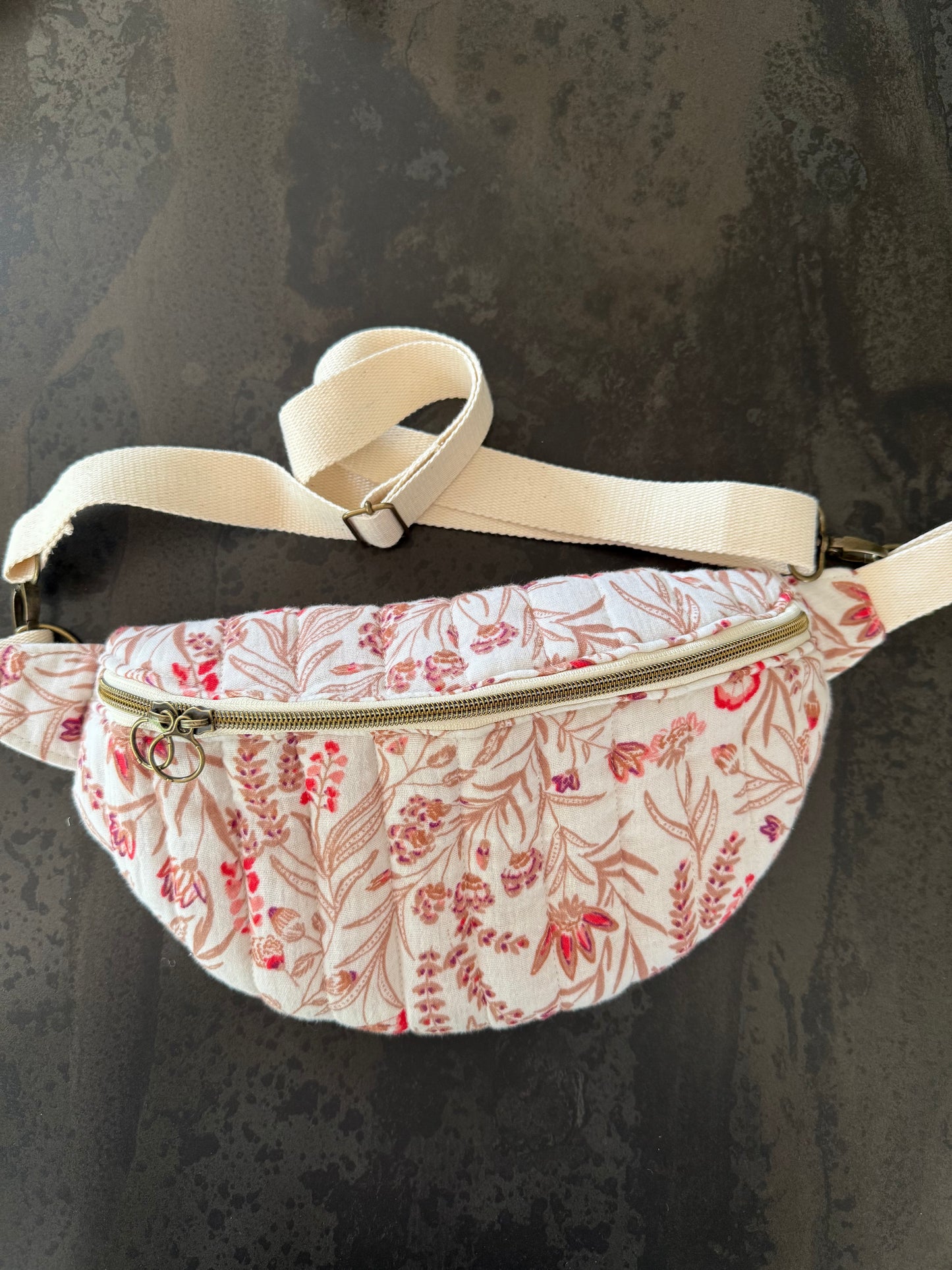 Sac banane en gaze de coton fleurie