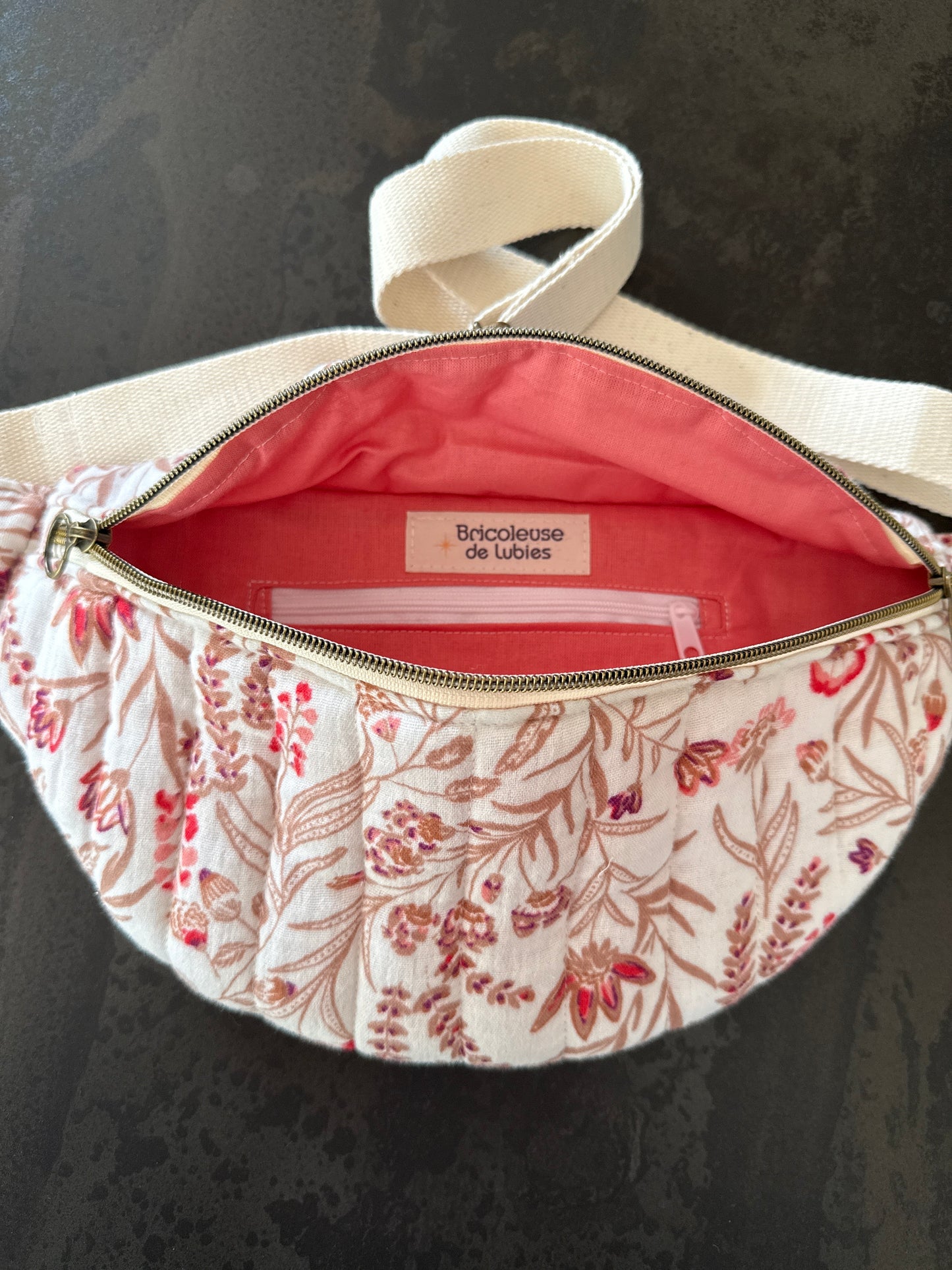 Sac banane en gaze de coton fleurie