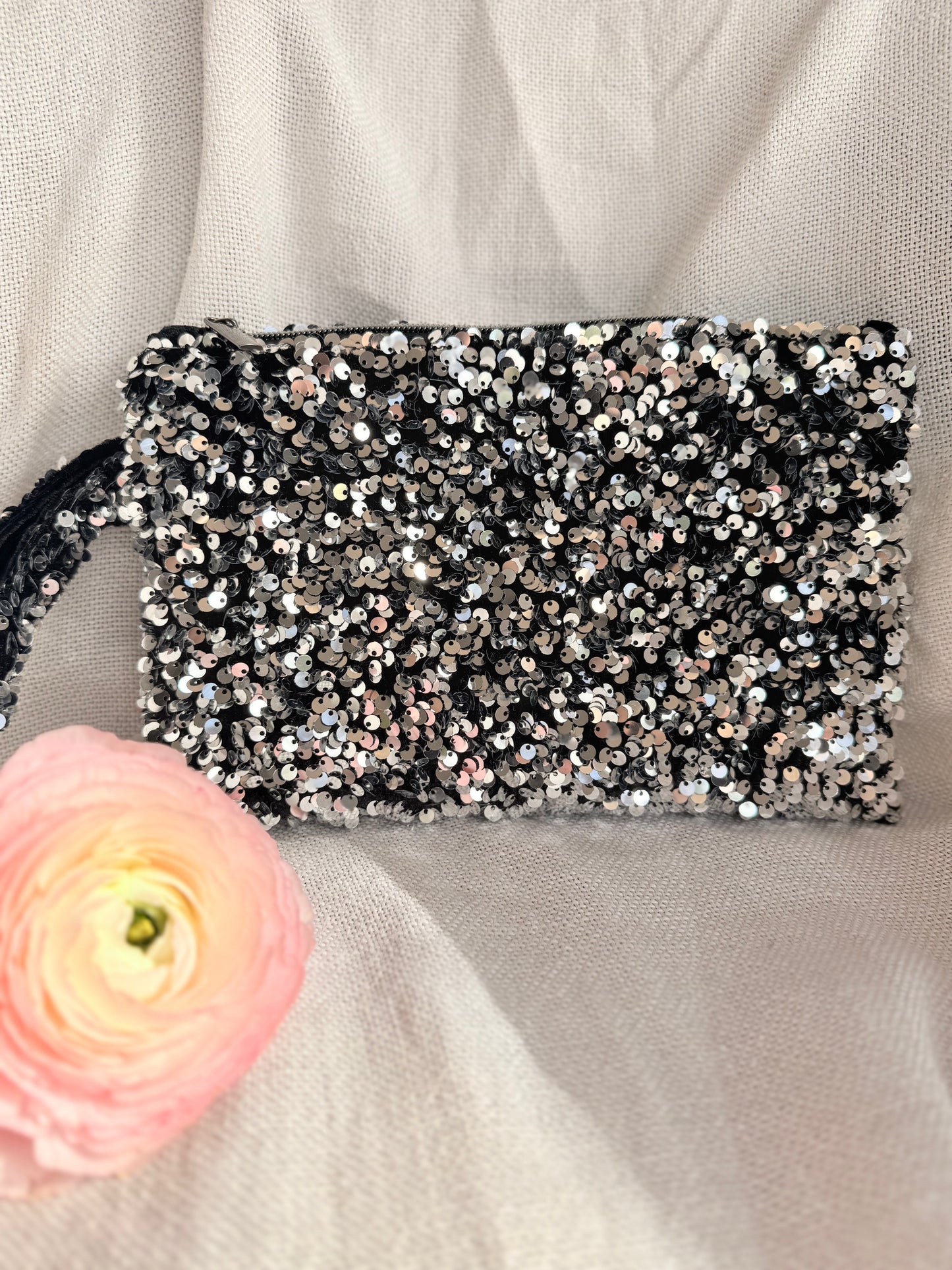 Pochettes en sequins dorés, argentés ou rose gold