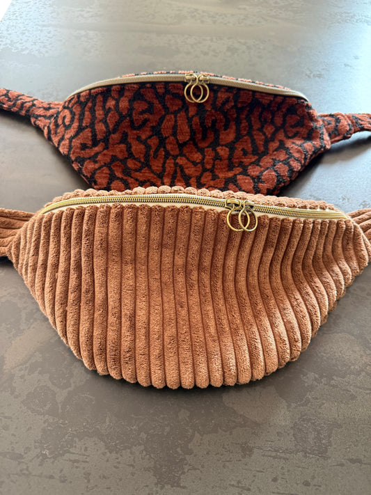 Sac banane velour côtelé marron glacé