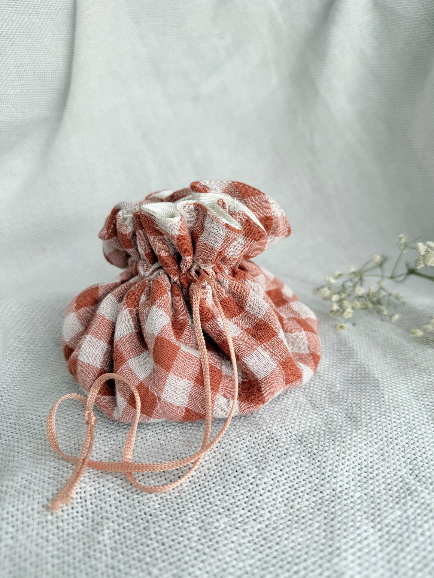 Aumonière gaze de coton terracotta crème