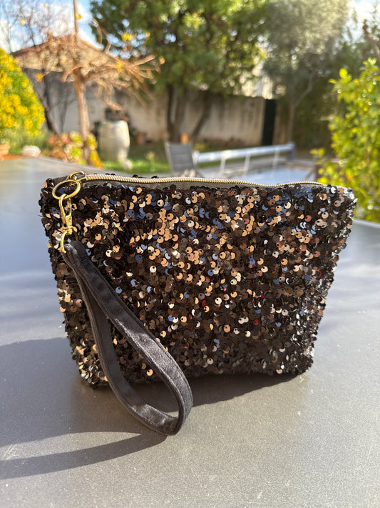 Pochette sequins noirs avec boucle Viel or
